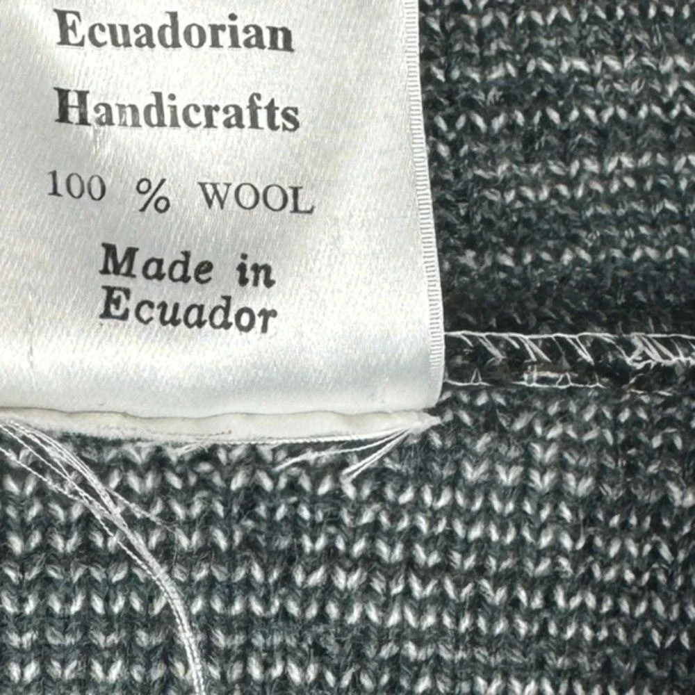 100% Wool Cardigan Sweater Size Large Hooded Aztec Moose Chunky Made in Ecquador